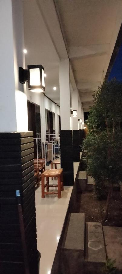 Akalanka Homestay กีลีตราวางัน ภายนอก รูปภาพ