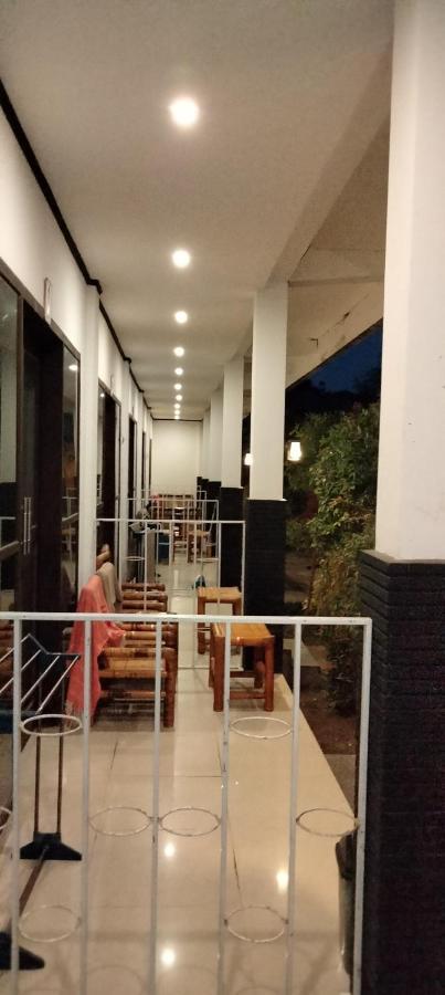 Akalanka Homestay กีลีตราวางัน ภายนอก รูปภาพ