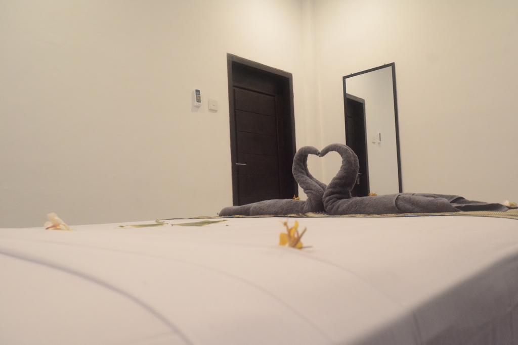 Akalanka Homestay กีลีตราวางัน ภายนอก รูปภาพ