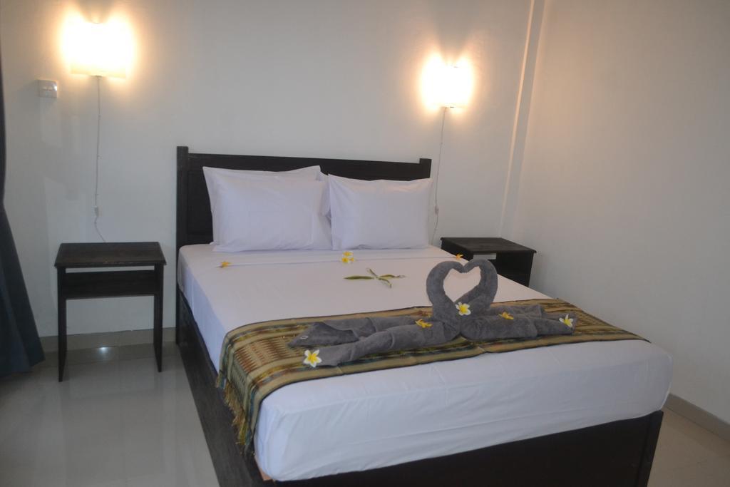 Akalanka Homestay กีลีตราวางัน ภายนอก รูปภาพ